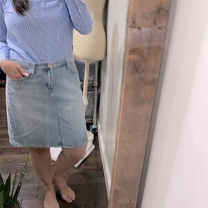 Vigoss jean skirt size 13/14